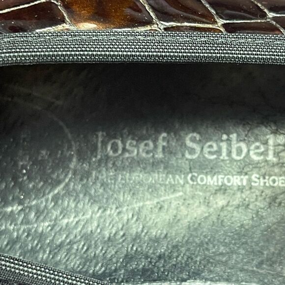 Josef Seibel Weite brown crocodile embossed leather slip on shoes, size 11 - Picture 5 of 14